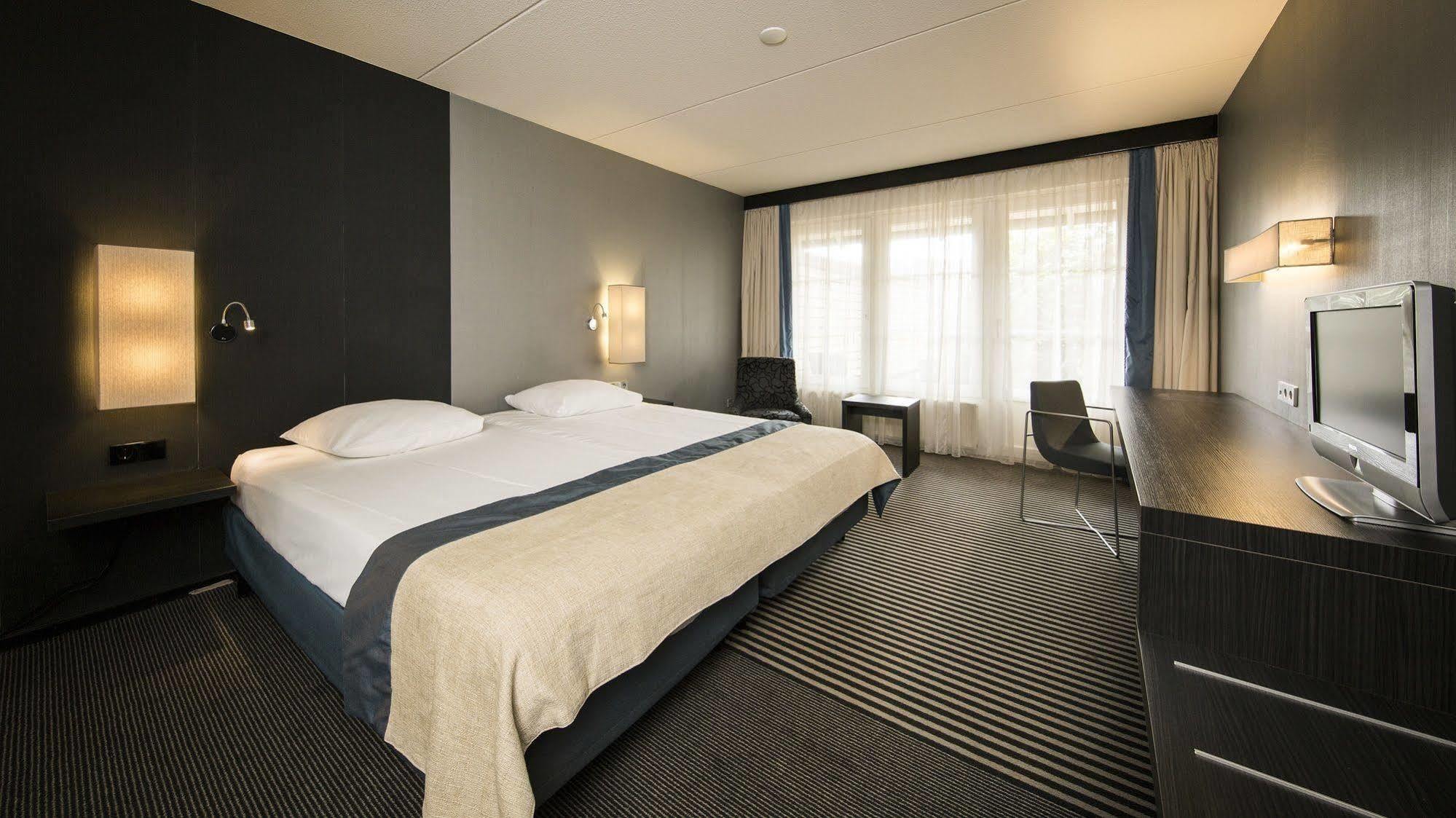 เฟลตเชอร์ โฮเต็ล - เรสเทอรองต์ เดอ บรูเอียร์ด เอนเชเดอ Hotel เอนส์เคอเด ภายนอก รูปภาพ